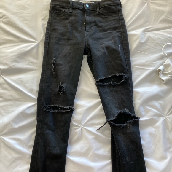 •black ripped jeans - Picture 2 of 4